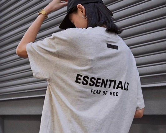 Origen e historia de la marca Essentials