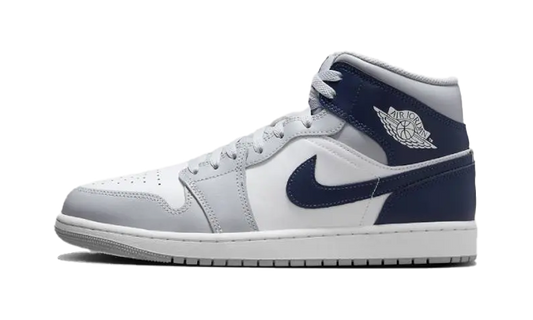 Air Jordan 1 Mid Midnight Navy