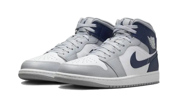 Air Jordan 1 Mid Midnight Navy