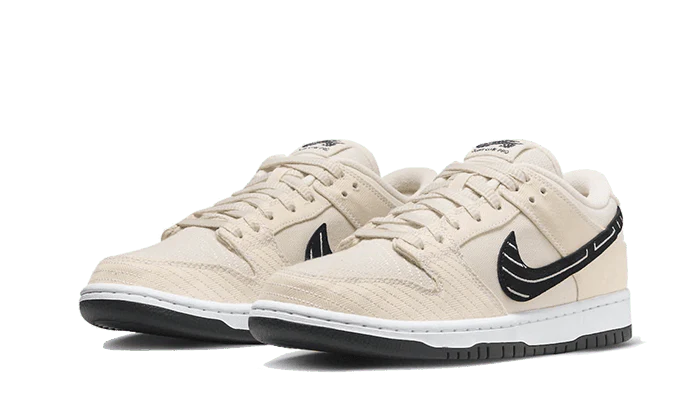 SB Dunk Low Albino & Preto