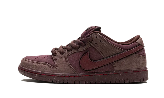 Newcop Nike Sb Dunk Low City Of Love Burgundy Crush Zapatillas 1