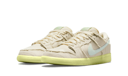 SB Dunk Low Mummy