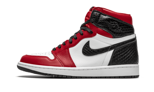 Air Jordan 1 Retro High Satin Snake Chicago1