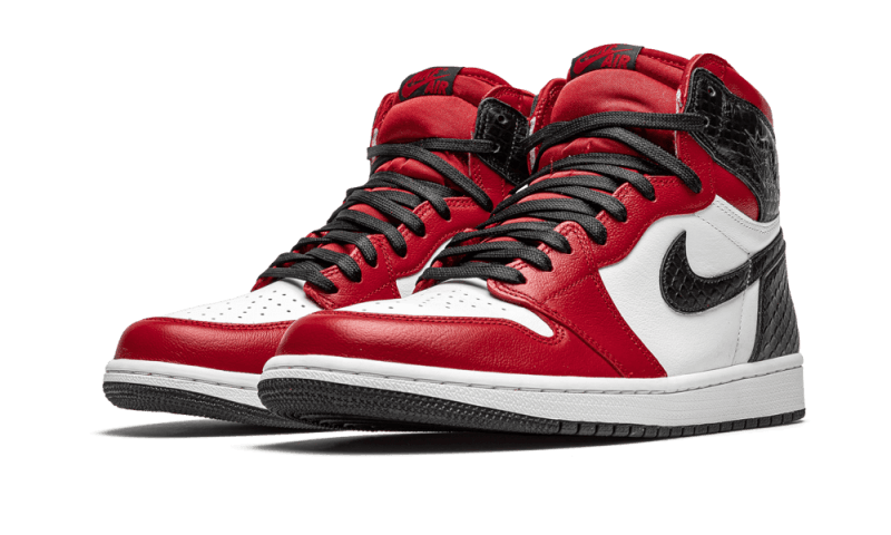 Air Jordan 1 Retro High Satin Snake Chicago2