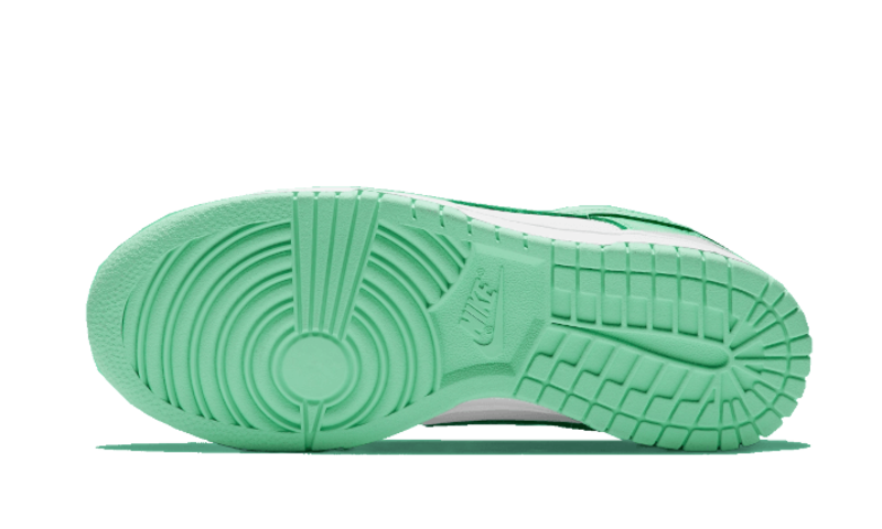 DUNK LOW GREEN GLOW4