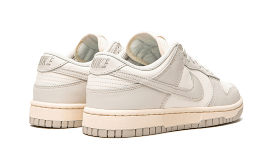 DUNK LOW LIGHT BONE3