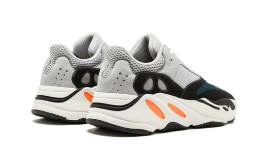 yeezy-700-wave-runner-solid-grey-596550_5000x